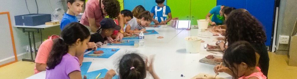 Des malles pédagogiques pour enrichir vos projets éducatifs